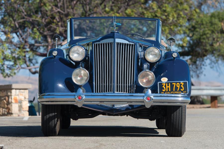  Packard Twelve Coupe Roadster 1937 года  (фото 9 из 34)